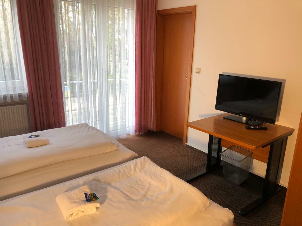 Hotel Mivano Lehrte Eksteriør bilde